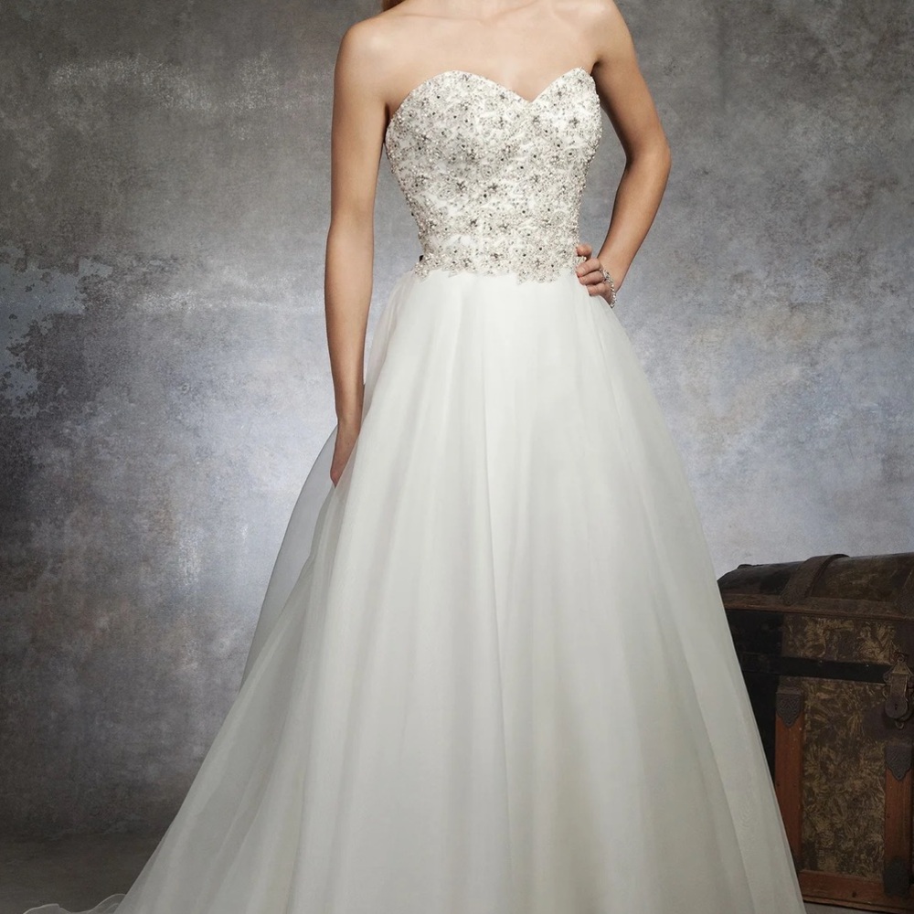 Justin Alexander Sz 12 Style 8670 Gorgeous Sparkly Wedding Dress
